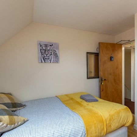 Newcastle City Studio Apartments ภายนอก รูปภาพ