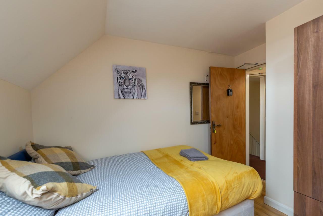 Newcastle City Studio Apartments ภายนอก รูปภาพ