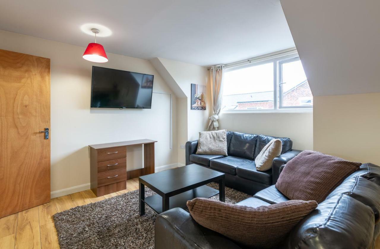 Newcastle City Studio Apartments ภายนอก รูปภาพ