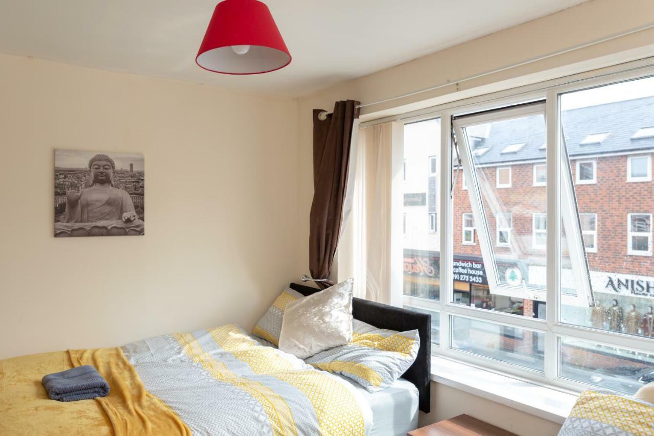 Newcastle City Studio Apartments ภายนอก รูปภาพ